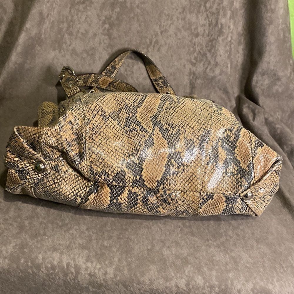 B Makowsky Brown Python Print Patent Leather Shou… - image 4